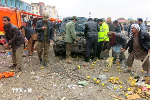 Đánh bom liều chết tại Afghanistan, gần 30 người thương vong