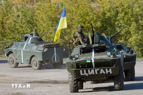 Ukraine tăng chi tiêu quốc phòng để đối phó với phe ly khai