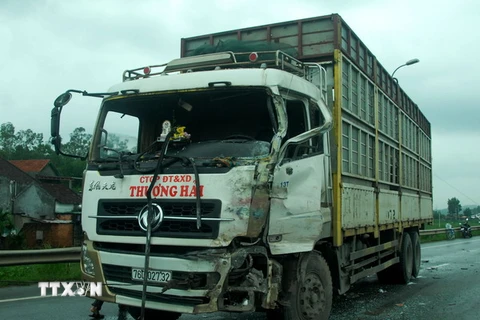 [Video] Tai nạn liên hoàn tại Quảng Ngãi, 16 người bị thương nặng 