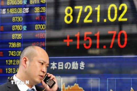 Chỉ số Nikkei “tạm biệt” năm 2014 ở mức cao nhất trong bảy năm