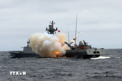 Hàn Quốc tiếp nhận tàu khu trục thứ ba trang bị tên lửa dẫn đường