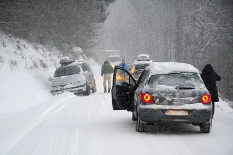Giao thông tại Italy gián đoạn vì bão tuyết và giá lạnh kéo dài