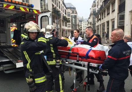 Paris đặt trong tình trạng báo động cao nhất sau vụ xả súng