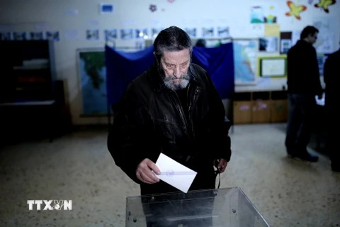 Hy Lạp bắt đầu tiến hành cuộc tổng tuyển cử trước thời hạn