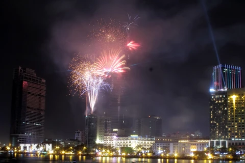 TP.HCM tổ chức 8 điểm bắn pháo hoa đón năm mới Ất Mùi
