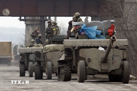 [Video] Phe đối lập Ukraine đã rút toàn bộ vũ khí hạng nặng