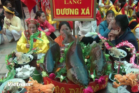 Những mâm cỗ cá độc đáo tại Lễ hội đền Trần Thái Bình 2015