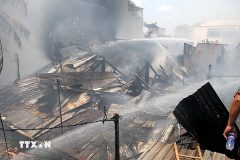 Nạn nhân vụ cháy lớn ở TP.HCM vẫn chưa qua cơn nguy kịch