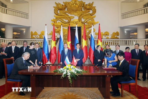 Dư luận quốc tế về chuyến thăm Việt Nam của Thủ tướng Nga 