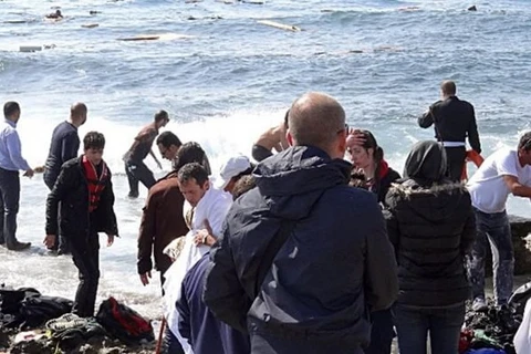 Chìm tàu chở người nhập cư ở Hy Lạp, nhiều người mất tích