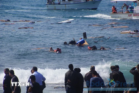 Thêm một vụ chìm tàu chở người nhập cư, 20 người thiệt mạng