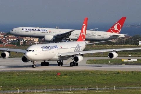Máy bay chở khách Thổ Nhĩ Kỳ hạ cánh khẩn cấp do cháy động cơ