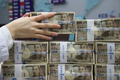 Đồng yen kéo dài đà tăng trong phiên giao dịch đầu tuần