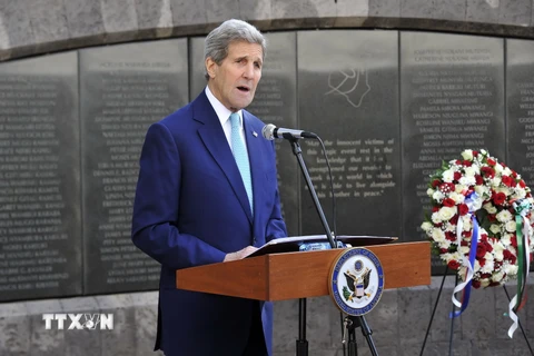 Ngoại trưởng Mỹ John Kerry bất ngờ tới thăm Somalia