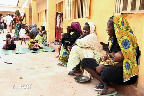 Các bé gái được quân đội Nigeria giải cứu khỏi phiến quân Boko Haram. (Nguồn: AFP/TTXVN)
