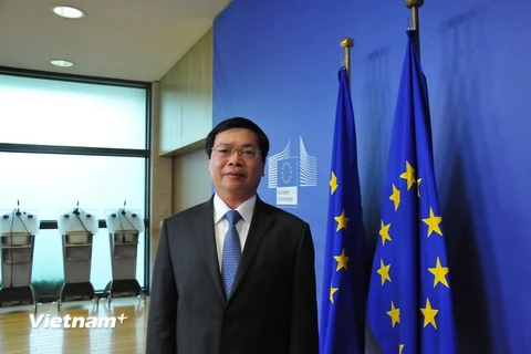 Bộ trưởng Công Thương Vũ Huy Hoàng tại trụ sở Liên minh châu Âu. (Ảnh: Hương Giang/Vietnam+)