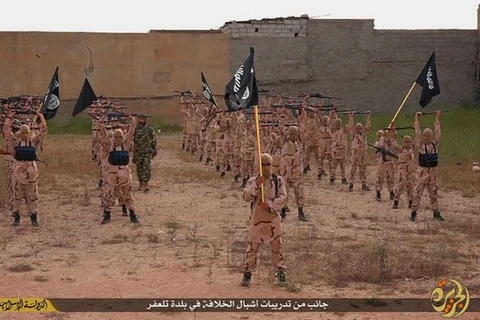 Trại huấn luyện quân sự của IS tại Iraq. (Nguồn: AP)