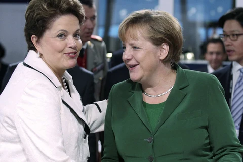 Thủ tướng Đức Angela Merkel (phải) và Tổng thống Dilma Rousseff. (Nguồn: Getty)