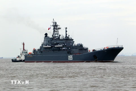 Tàu đổ bộ Admiral Nevelskoy của Nga cập cảng Thượng Hải. (Nguồn: THX/TTXVN)