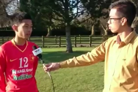 U19 Việt Nam "chê" Wimbledon không bằng Arsenal