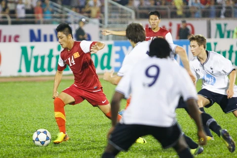 Lâm Ti Phông lập cú đúp, U19 Việt Nam đã biết thắng