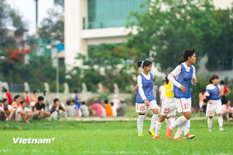 Trước trận Jordan, tuyển nữ Việt Nam phải tập ở "sân phủi”
