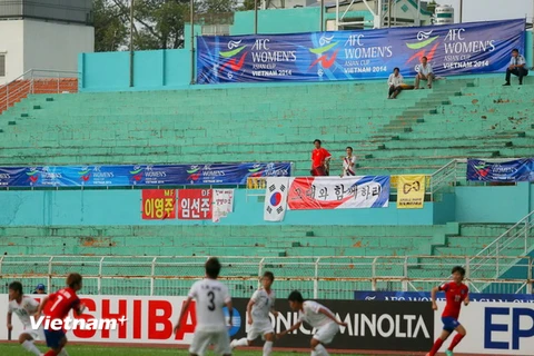 Bóng đá nữ châu Á: Thiếu khán giả, sân Thống Nhất ảm đạm