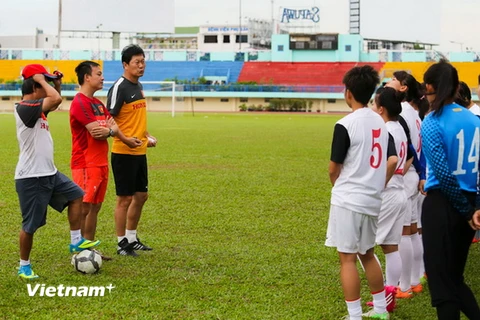 "Sát thủ" Thanh Hương đau nhẹ, Việt Nam sẽ đá đội hình 2