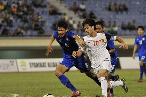 U19 Việt Nam vào chung kết sau thắng lợi sát nút trước U19 Thái Lan
