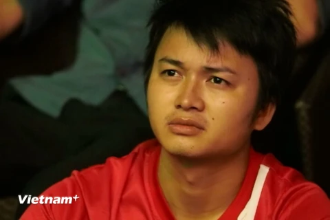 [Video] Người hâm mộ vẫn sát cánh bên U19 Việt Nam sau thất bại