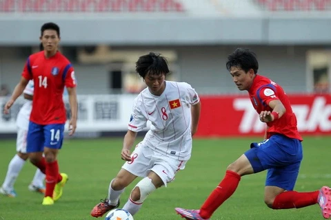Giải U19 châu Á: Trung Quốc đá bay “Vua” U19 Hàn Quốc 