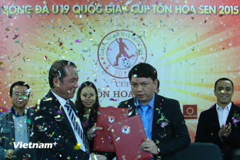 “Hy sinh” lứa cầu thủ 1996 vì tương lai bóng đá Việt Nam