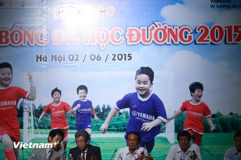 Toàn cảnh buổi họp báo giới thiệu vòng chung kết Festival bóng đá học đường U13 năm 2015. (Ảnh: Minh Chiến/Vietnam+)