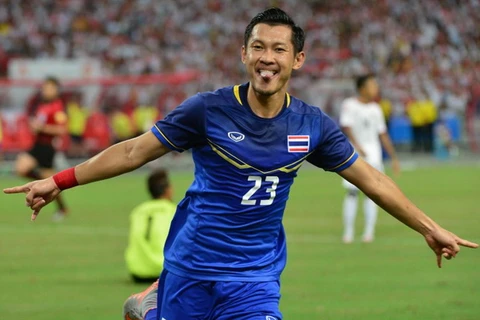 Pombubpha Chananan ghi bàn thắng nâng tỷ số lên 2-0 cho U23 Thái Lan, cũng là pha lập công thứ năm của anh ở SEA Games 28. (Ảnh: SINGSOC)