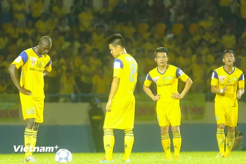 Sông Lam Nghệ An nhận thất bại 0-1 trước Than Quảng Ninh tại vòng 13 V-League tối qua (28/6). (Ảnh: Minh Chiến/Vietnam+)