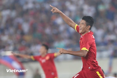 Đức Chinh (số 4) đã có 5 bàn và là hy vọng số một trên hàng công U19 Việt Nam trước Thái Lan. (Ảnh: Lê Hải/Vietnam+)