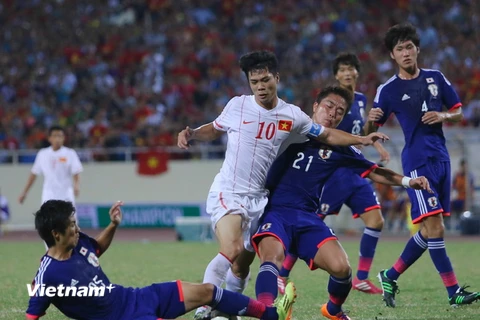 U19 Nhật Bản (áo xanh) có thể là đối thủ giao hữu kế tiếp của U19 Việt Nam. (Ảnh: Minh Chiến/Vietnam+)