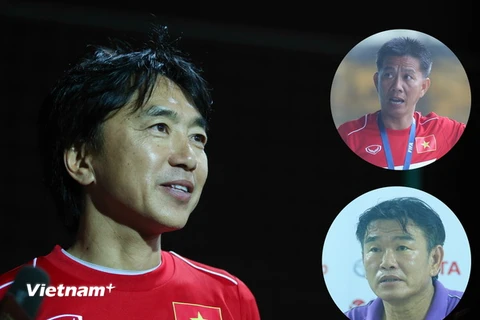 Huấn luyện viên Hoàng Anh Tuấn (ảnh nhỏ, trên) và huấn luyện viên Phan Thanh Hùng (ảnh nhỏ, dưới) lên tiếng bảo vệ ông Miura. (Ảnh: Minh Chiến/Vietnam+)