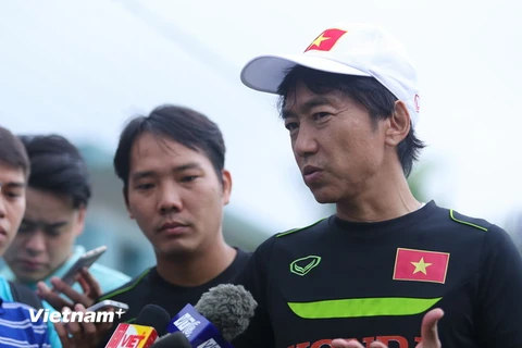 Huấn luyện viên Miura không có ác cảm với cầu thủ Hoàng Anh Gia Lai. (Ảnh: Minh Chiến/Vietnam+)
