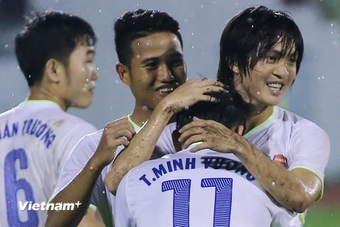 U21 Hoàng Anh Gia Lai xuất sắc đánh bại U21 Myanmar với tỷ số 4-3 trong trận đấu tranh tấm vé cuối cùng tới bán kết giải U21 quốc tế 2015 tối qua (24/11). (Ảnh: Minh Chiến/Vietnam+)