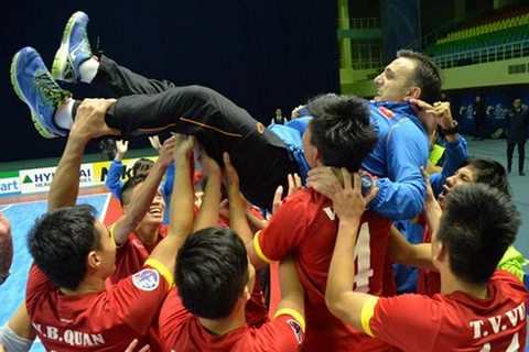 VFF thưởng lớn 1 tỷ đồng cho tuyển Futsal sau suất tới World Cup Futsal 2016. (Ảnh: VFF)