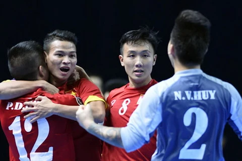 Nhiều đơn vị, đoàn thể đã gửi thư chúc mừng tuyển Futsal Việt Nam. (Ảnh: VFF)