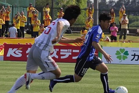 Công Phượng cuối cùng đã lần đầu tiên xuất trận tại J-League 2. (Ảnh: J-League)