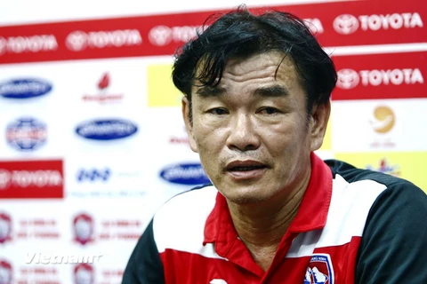 Huấn luyện viên Phan Thanh Hùng đã đưa Than Quảng Ninh leo lên vị trí thứ năm với chỉ 2 điểm kém Thanh Hóa ở ngôi nhì bảng. (Ảnh: Minh Chiến/Vietnam+)
