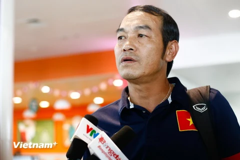 Huấn luyện viên Đinh Thế Nam thẳng thắn bày tỏ quan điểm về U16 Việt Nam. (Ảnh: Minh Chiến/Vietnam+)