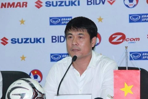 Hữu Thắng vẫn hài lòng dù đội bóng để thủng lưới 2 bàn. (Ảnh: VFF)