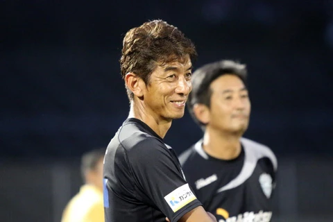 Các cầu thủ Avispa Fukuoka đang rất quyết tâm tìm vé trở lại J-League 1 ở mùa 2017. (Ảnh: VFF)