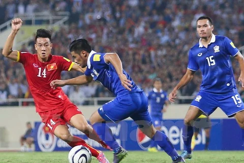 Tuyển Việt Nam luôn lép vé so với Thái Lan ở AFF Cup. (Ảnh: Minh Chiến/Vietnam+)