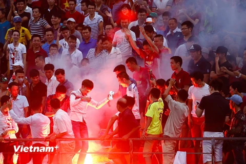 Sân Lạch Tray nhận án phạt 20 triệu ngay sau vòng 1 V-League. (Ảnh: Minh Chiến/Vietnam+)
