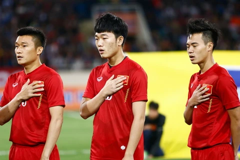 Xuân Trường (giữa) và Văn Toàn (phải) sẽ cùng U23 Việt Nam dự vòng loại U23 châu Á 2018. (Ảnh: Minh Chiến/Vietnam+)